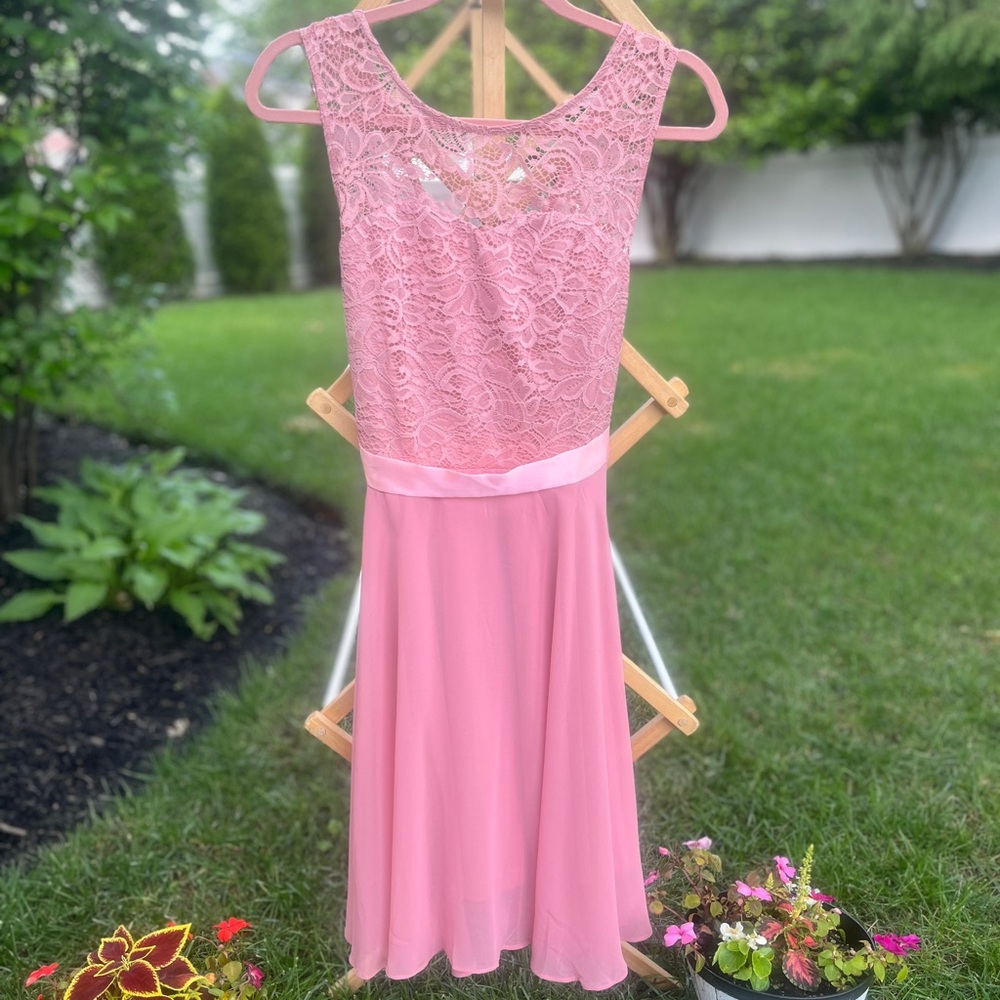 Elegant Pink Lace Dress